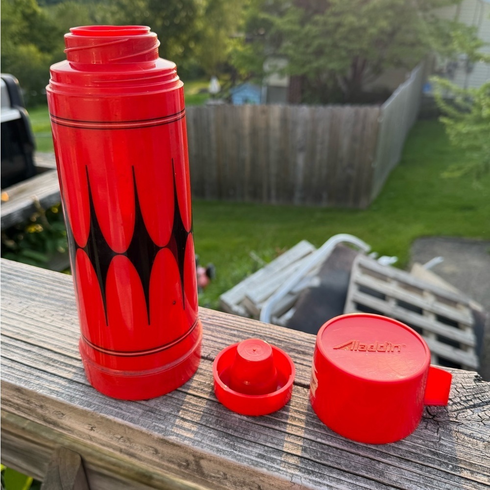 Aladdin's Vanguard Vintage Atomic MCM‎ Thermos Bottle 1 Pint  Red & Black